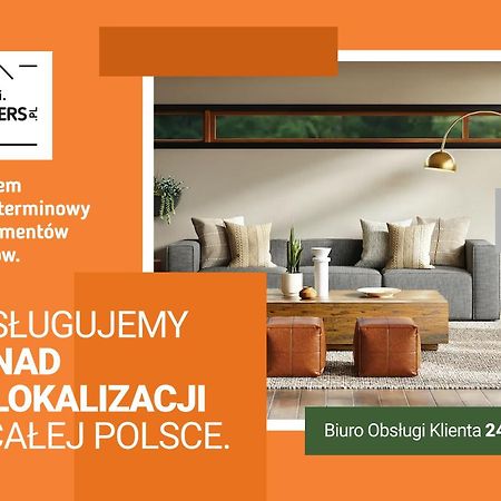 Mezzanine Studio Apartments Zarembowicza Wroclaw Airport By Renters Esterno foto