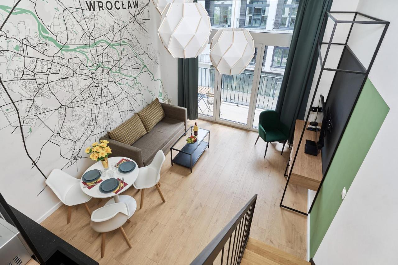 Mezzanine Studio Apartments Zarembowicza Wroclaw Airport By Renters Esterno foto