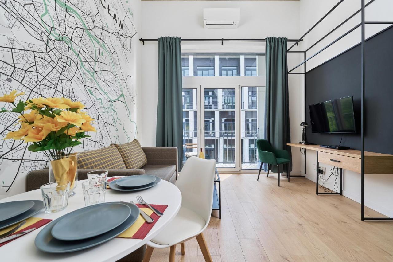 Mezzanine Studio Apartments Zarembowicza Wroclaw Airport By Renters Esterno foto
