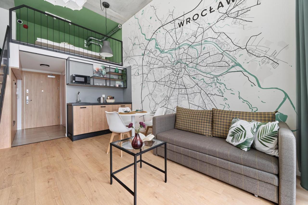 Mezzanine Studio Apartments Zarembowicza Wroclaw Airport By Renters Esterno foto