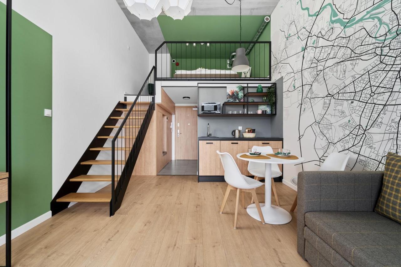 Mezzanine Studio Apartments Zarembowicza Wroclaw Airport By Renters Esterno foto