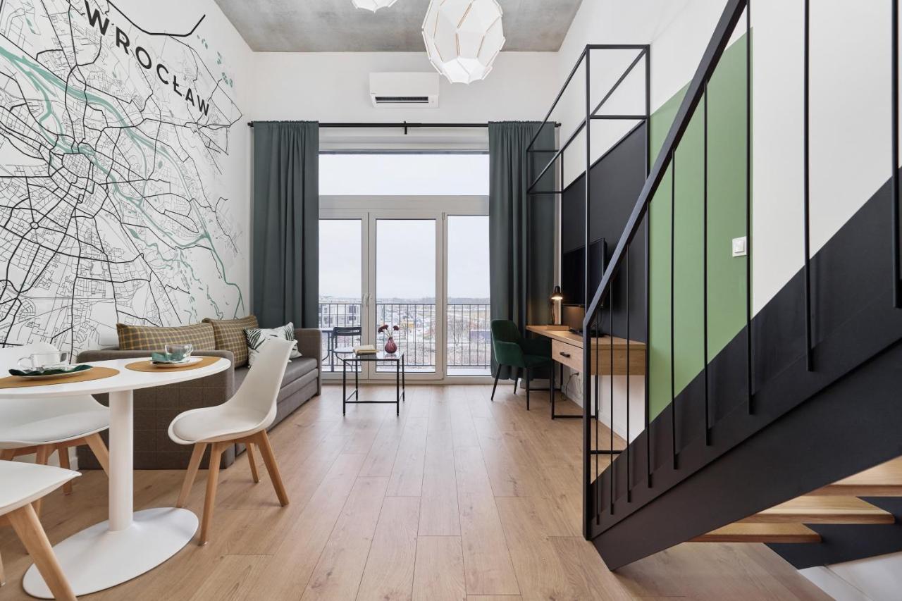 Mezzanine Studio Apartments Zarembowicza Wroclaw Airport By Renters Esterno foto