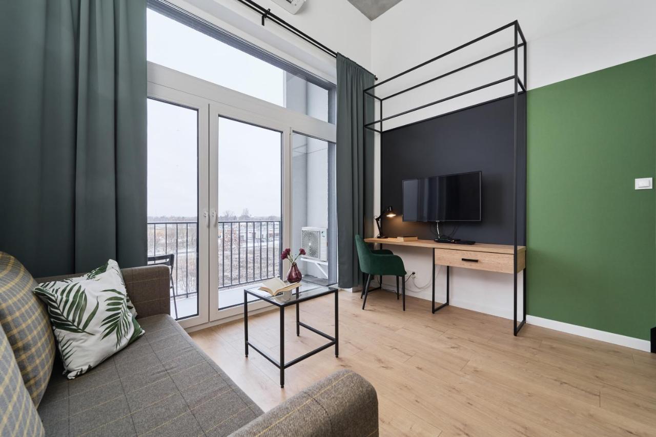 Mezzanine Studio Apartments Zarembowicza Wroclaw Airport By Renters Esterno foto